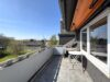 Gepflegte 4-Zimmer-Dachgeschosswohnung in Duisburg-Vierlinden! Mit Einbauküche und Balkon! - Balkon