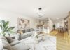 Repräsentative 3-Zimmerwohnung in Wuppertal-Langerfeld! Mit Fahrstuhl, Einbauküche und Balkon! - Wohnzimmer digitales Staging