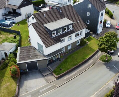 Angebotsverfahren: Gepflegtes Ein- bis Zweifamilienhaus in Wetter-Volmarstein! Mit Garage und Garten, 58300 Wetter, Zweifamilienhaus