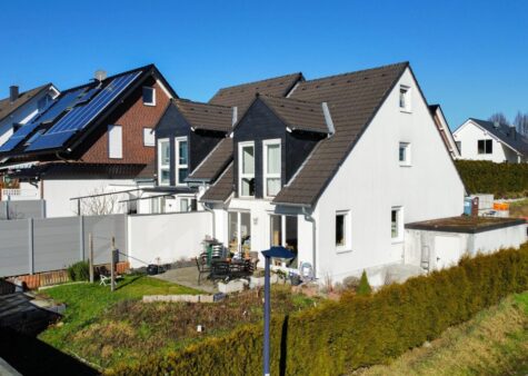 Angebotsverfahren: Vermietete Doppelhaushälfte in Dortmund- Bittermark! Mit Garage und Garten!, 44229 Dortmund, Doppelhaushälfte