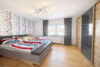 Teil-Modernisiertes Reihenendhaus in Bönen! Mit Einbauküche, Garage, Kamin und Garten! - Elternschlafzimmer (2)