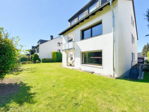 Sanierungsbedürftige Erdgeschosswohnung in Schwerte-Ergste! Mit Garten und Garage!, 58239 Schwerte, Erdgeschosswohnung