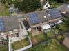 Angebotsverfahren: Reihenendhaus in Bergkamen-Oberarden! Mit Küche, Garage, Garten und PV-Anlage! - Hausrückseite Drohne
