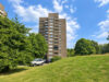 Nah am Wasser! Sanierungsbedürftige 3-Zimmerwohnung in Duisburg-Großenbaum! Mit Fahrstuhl und Balkon - Hausansicht